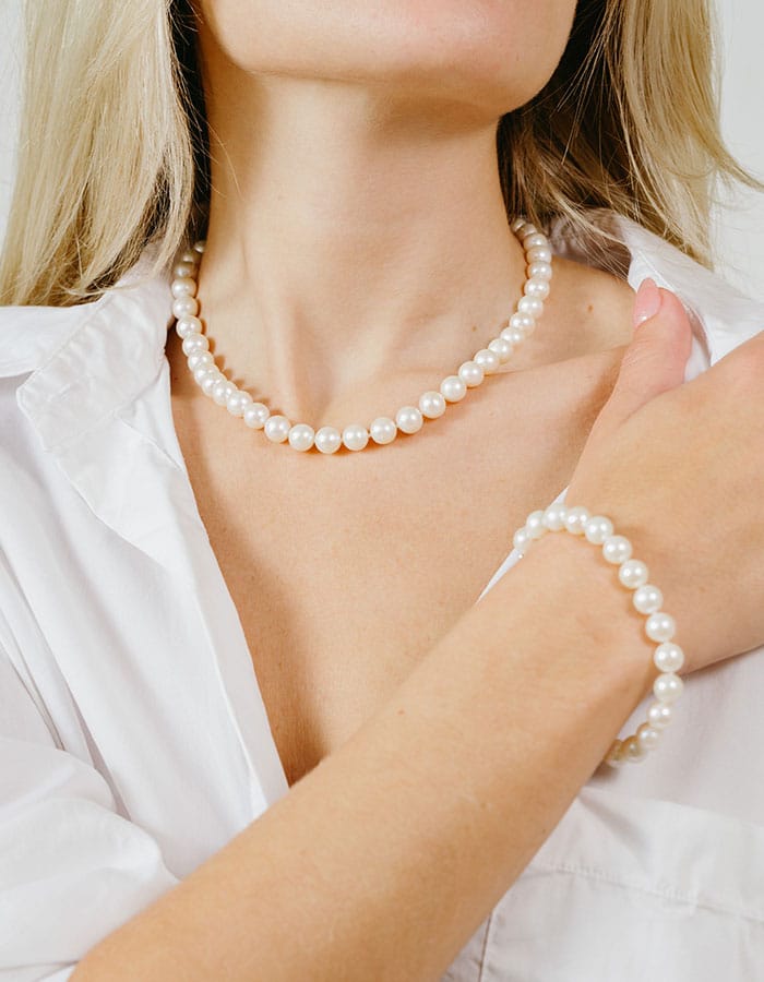 Pretty in Pearls Bracelet | 8mm