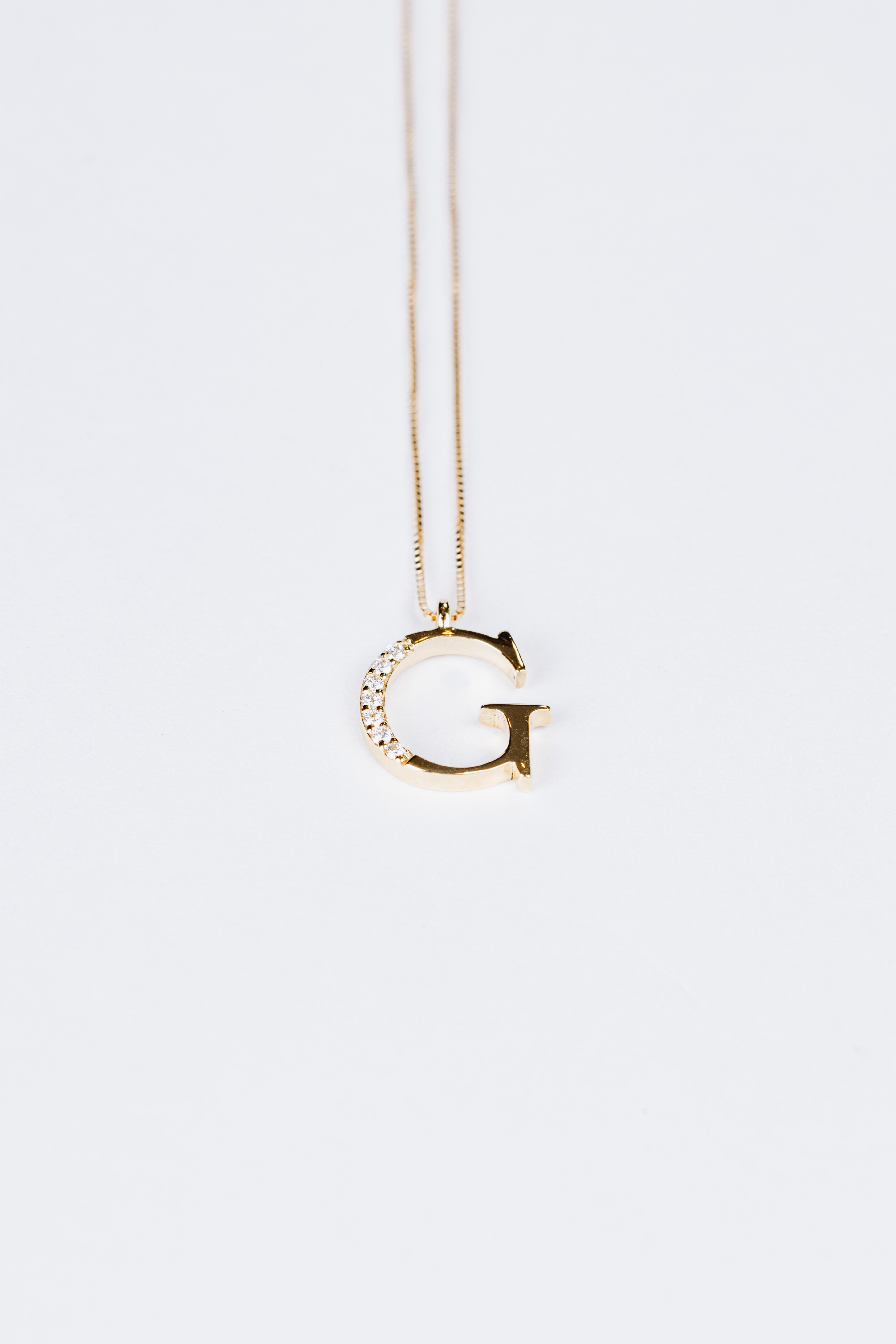 18kt Gold Initial G with Diamonds