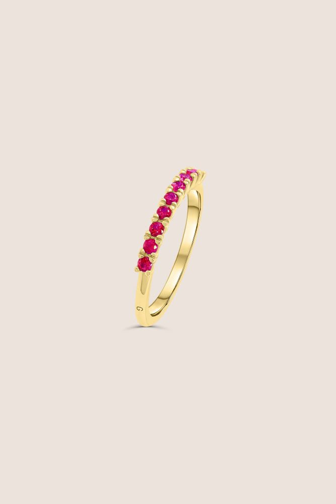 18kt Yellow Gold Ring with Rubies 9 Stones